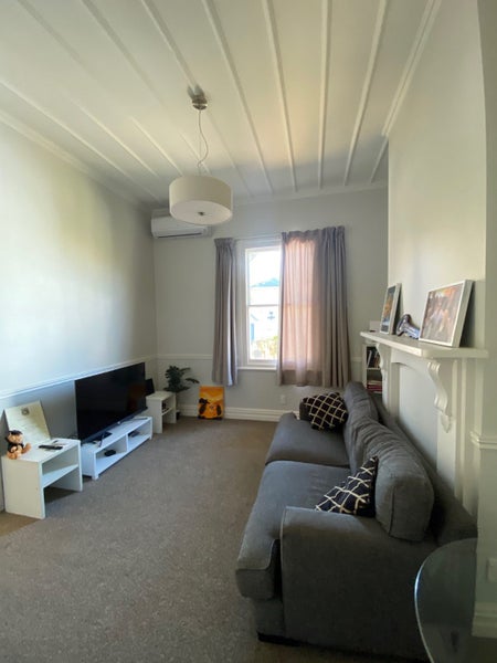 9 Wolseley Street, Morningside, Auckland - Carousel 2