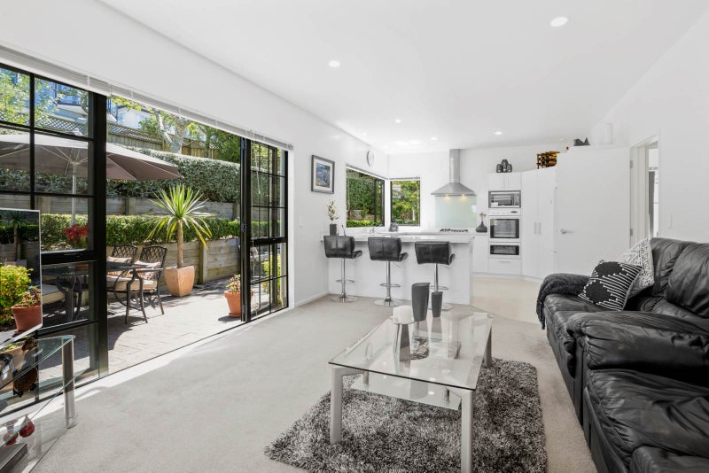 16 Manu Place, Pinehill, Auckland - Carousel 2