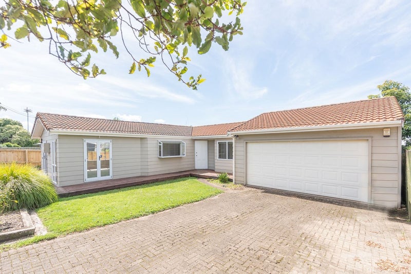 2 Masters Avenue, Hillcrest, Hamilton - Carousel 1