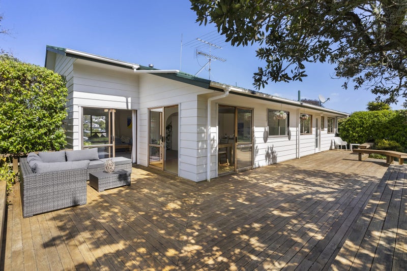 33 Mannering Place, Hillcrest, Auckland - Carousel 18