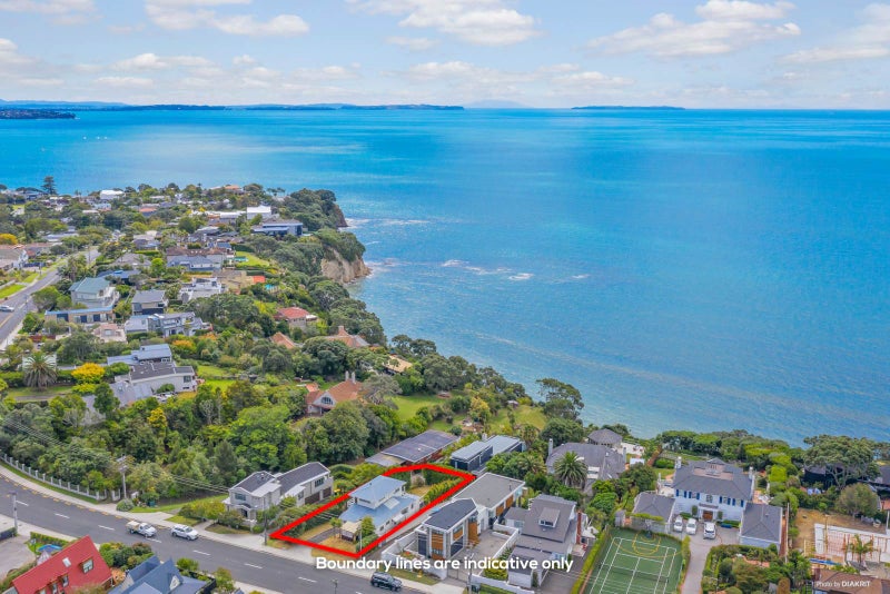 167 Beach Road, Castor Bay, Auckland - Carousel 2