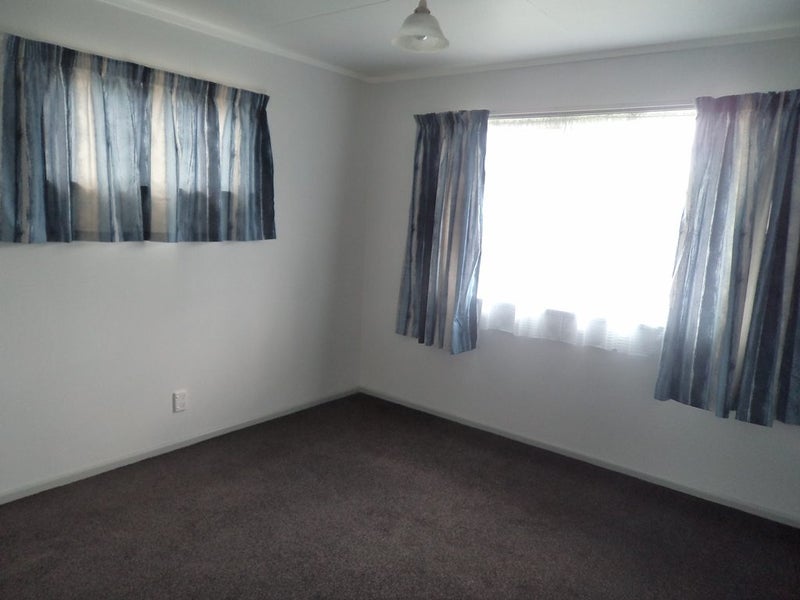 1/8 Holloway Place, Forest Lake, Hamilton - Carousel 10