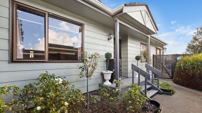 63 Geraldine Crescent, Cloverlea, Palmerston North - Carousel 1