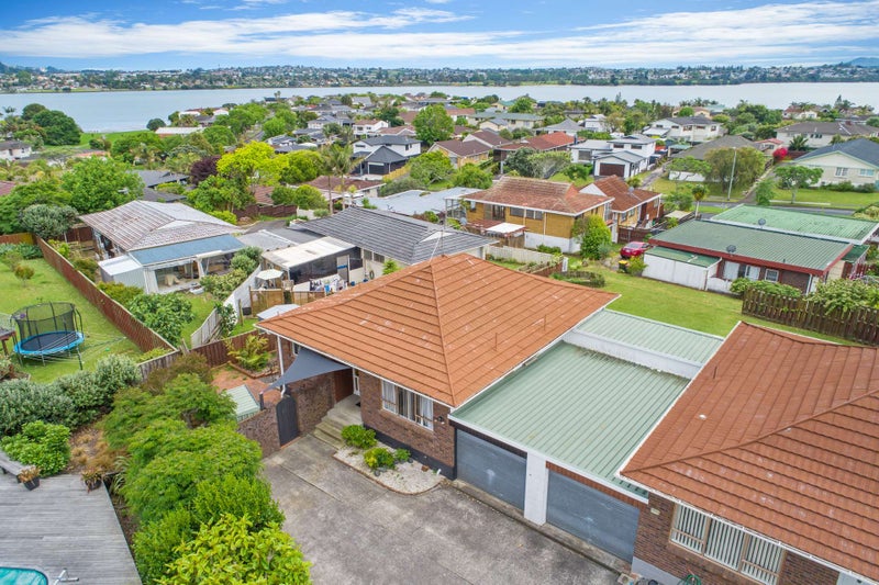 2/5 Sarah Place, Farm Cove, Auckland - Carousel 9