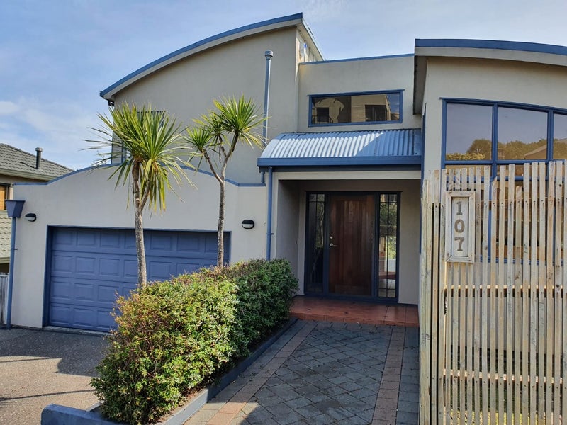 107 Viewmont Drive, Harbour View, Lower Hutt - Carousel 2