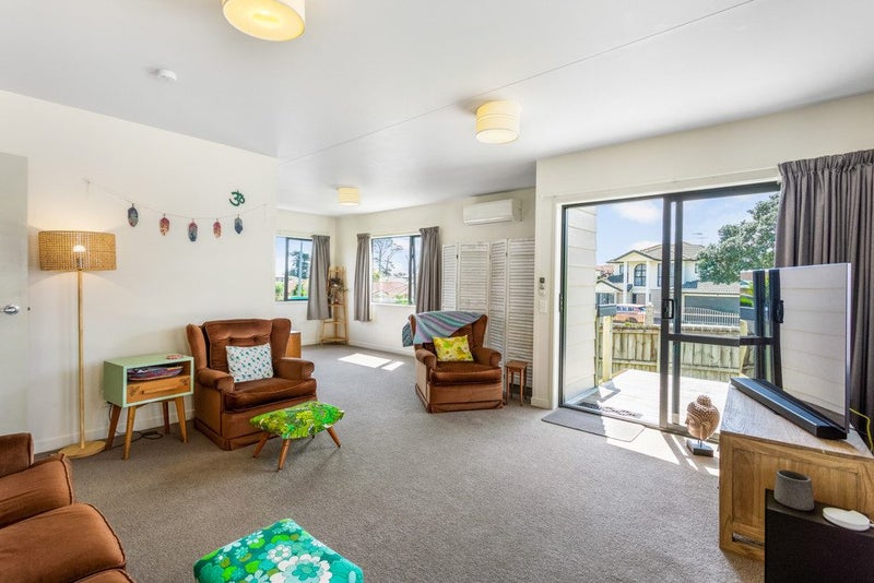 116 Palmers Road, Clendon Park, Auckland - Carousel 2