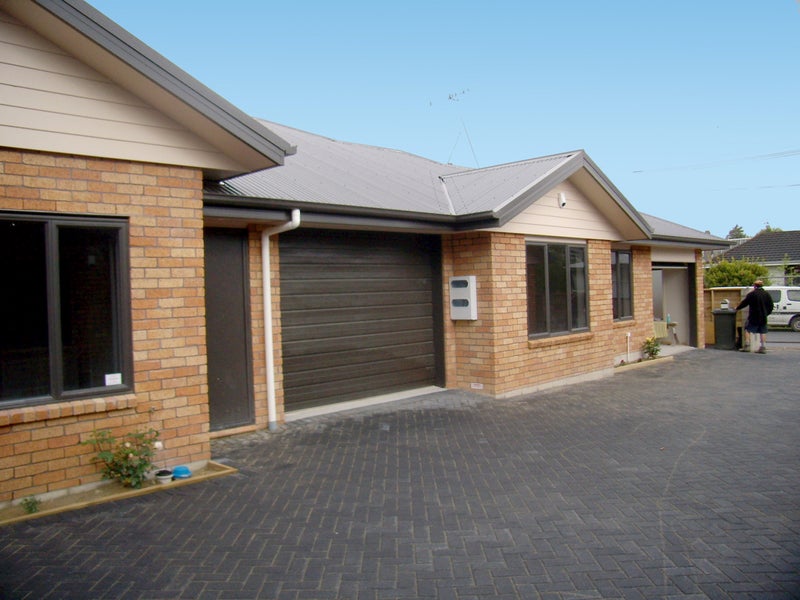 6A Jones Crescent, Melville, Hamilton - Carousel 1