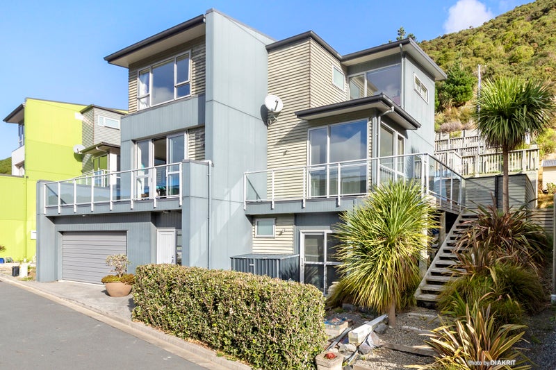 40 Rarangi Way, Owhiro Bay, Wellington - Carousel 1