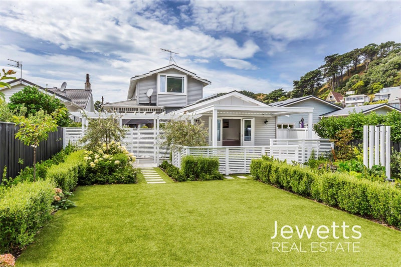 62 Hector Street, Seatoun, Wellington - Carousel 1