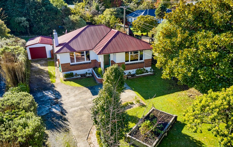 19 Moeraki Road, Maoribank, Upper Hutt - Carousel 1