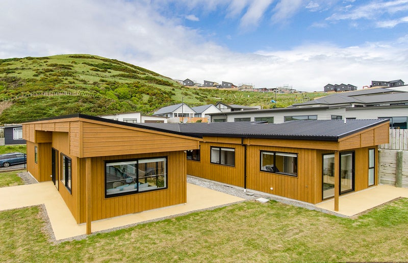 16 Red Beech Avenue, Woodridge, Wellington - Carousel 1