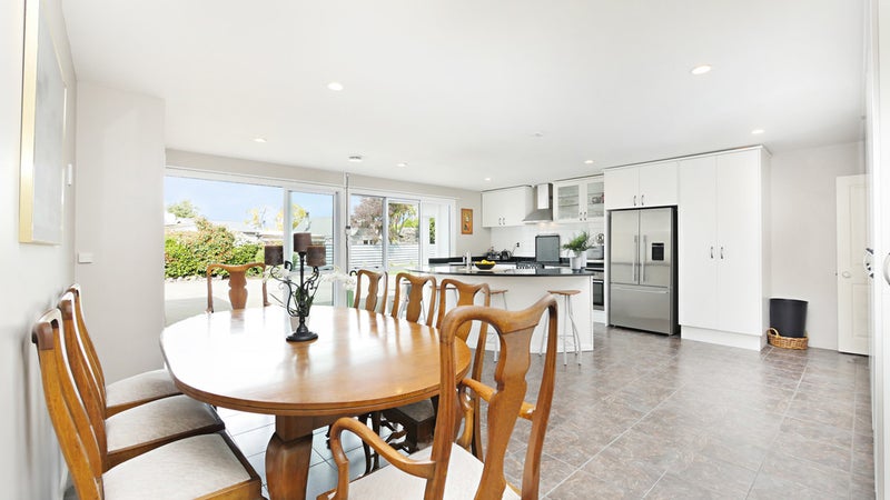 15 Camden Street, Leeston - Carousel 2