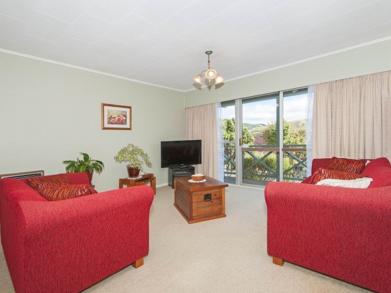 6A Ilam Grove, Kelson, Lower Hutt - Carousel 2