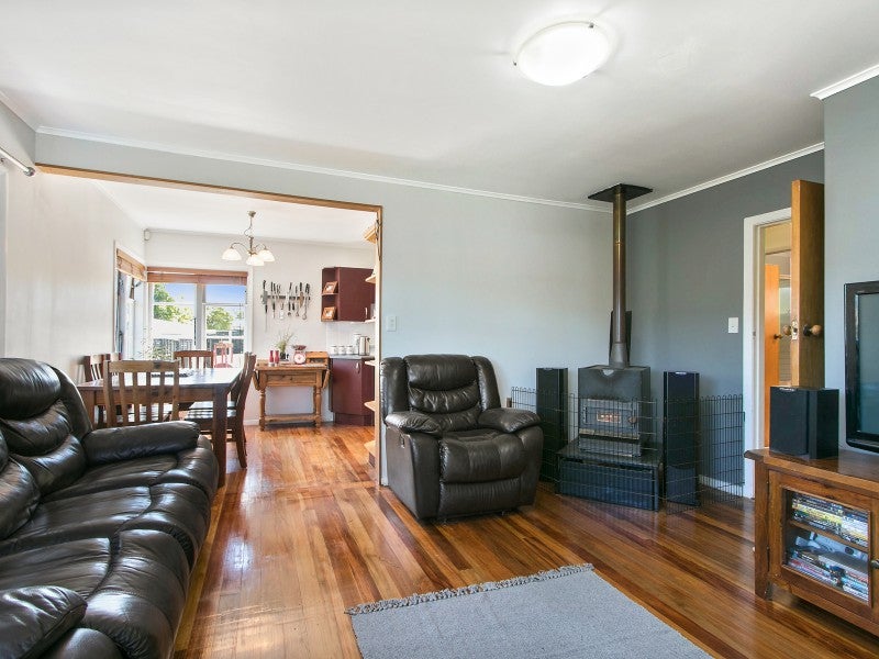 25 Wright Street, Wainuiomata, Lower Hutt - Carousel 2
