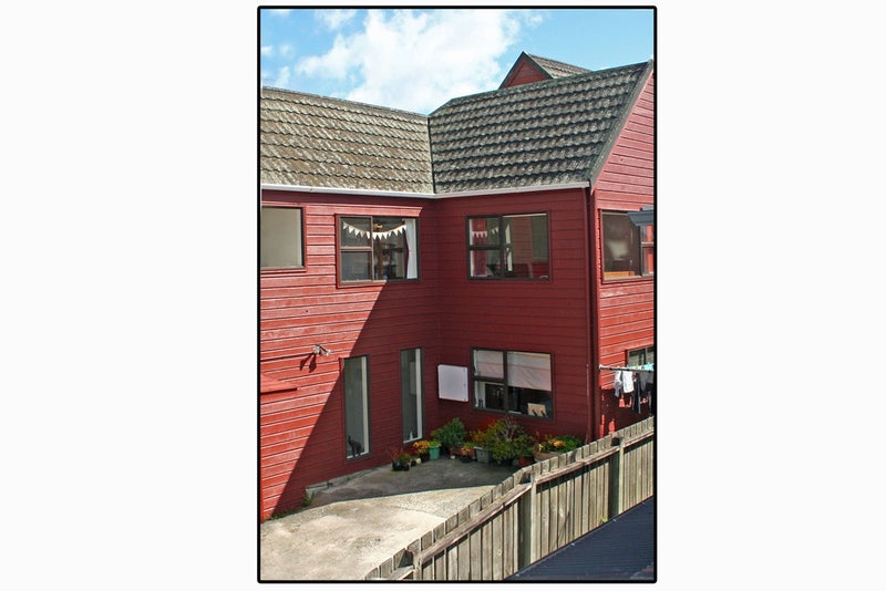 12B Millward Street, Newtown, Wellington - Carousel 2