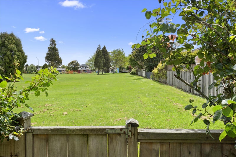 16 Grosvenor Place, Rototuna, Hamilton - Carousel 2