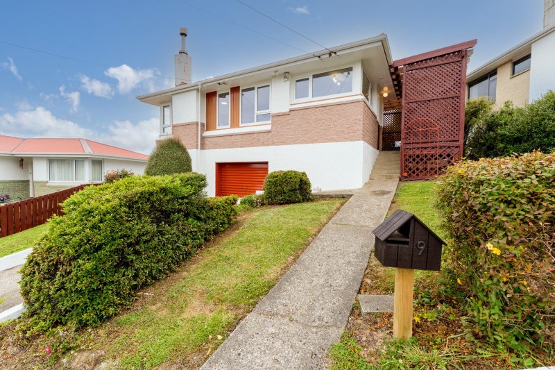 9 Honeystone Street, Helensburgh, Dunedin - Carousel 2