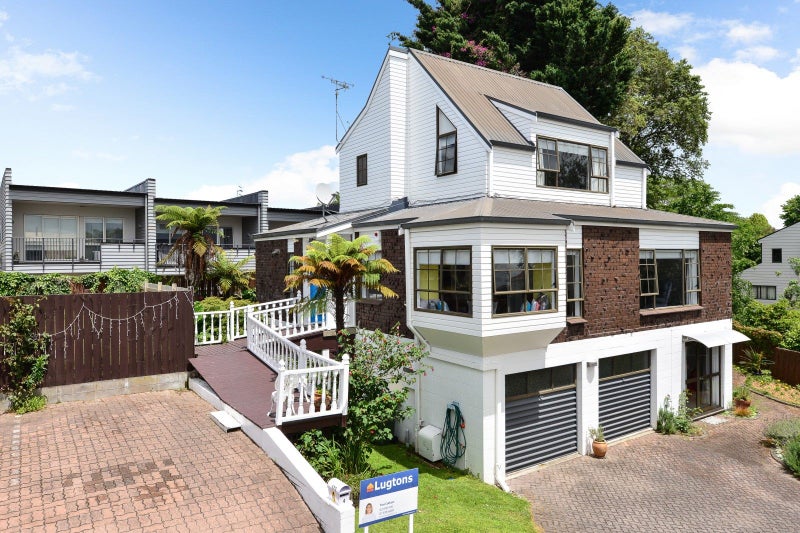 4/173 Nixon Street, Hamilton East, Hamilton - Carousel 1