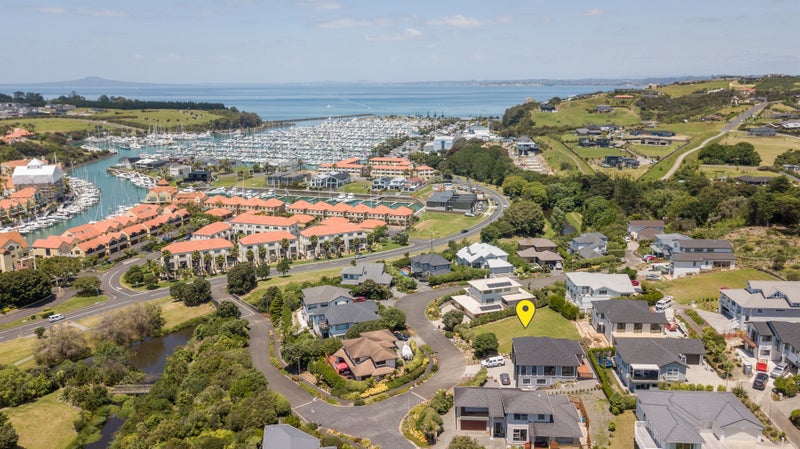 33 Bella Vista Drive, Gulf Harbour, Whangaparāoa - Carousel 1