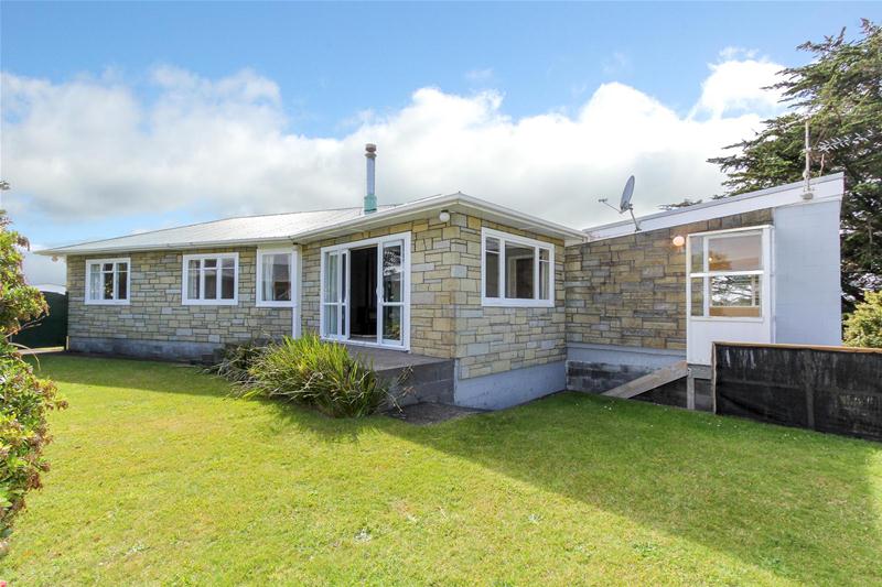 12 Barclay Street, Ferndale, New Plymouth - Carousel 1