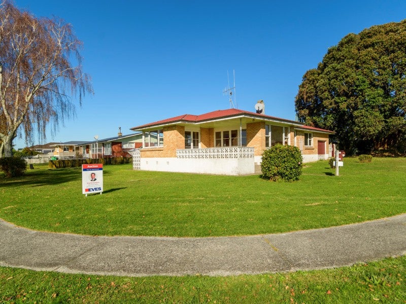 18 Freyberg Street, Otumoetai, Tauranga - Carousel 23