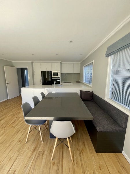 37 Somerby Mews, Silverstream, Upper Hutt - Carousel 2