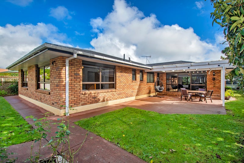 3 Brentwood Avenue, Kamo, Whangarei - Carousel 1