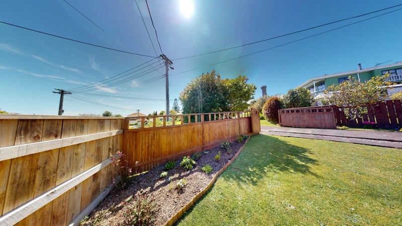 5 Tower Crescent, Durie Hill, Whanganui - Carousel 2
