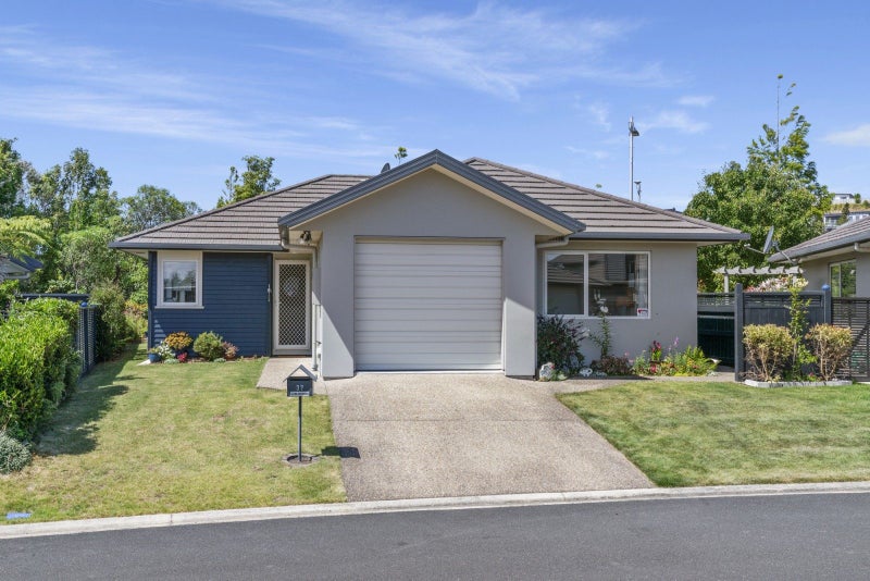 37 Bridgewater Way, Pyes Pa, Tauranga - Carousel 2