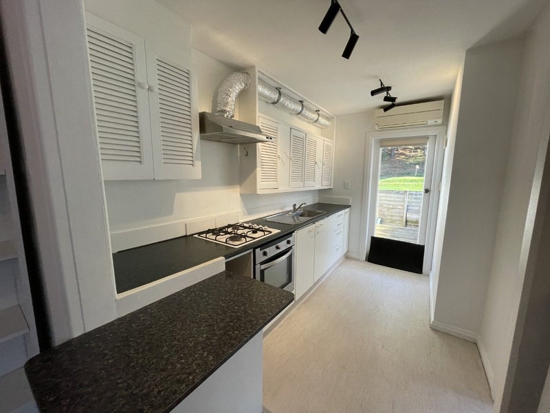 10 Royal Street, Berhampore, Wellington - Carousel 2