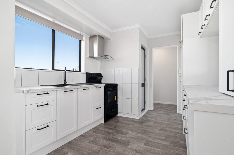 65A Pohutukawa Drive, Owhata, Rotorua - Carousel 1