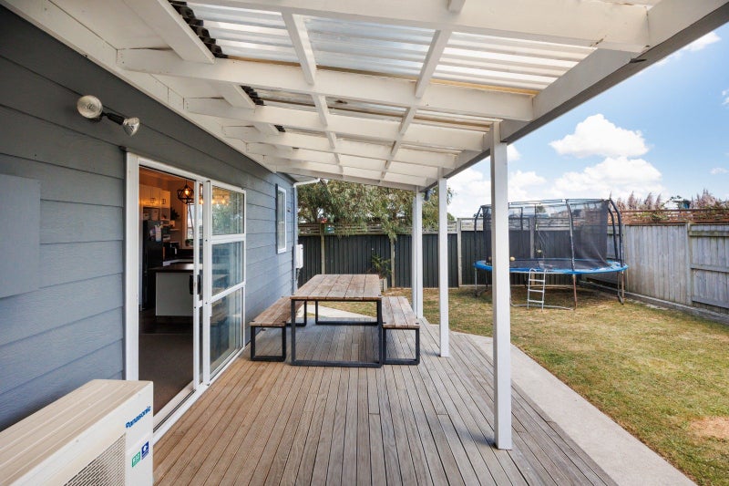 8A Kaimanawa Street, Kelvin Grove, Palmerston North - Carousel 2