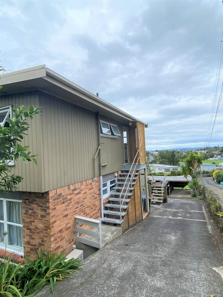 2/7 Kildare Avenue, Glendowie, Auckland - Carousel 1