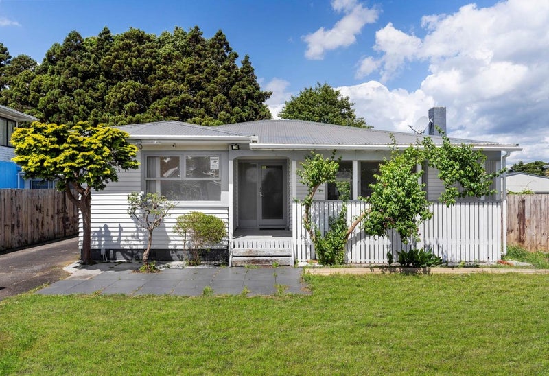 14 Vickerman Street, Otara, Auckland - Carousel 1