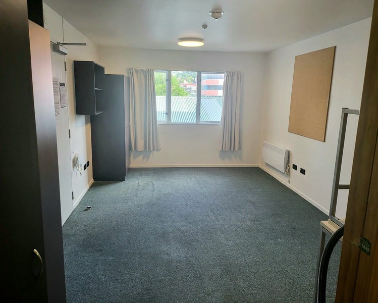 213/12 Martin Square, Te Aro, Wellington - Carousel 2