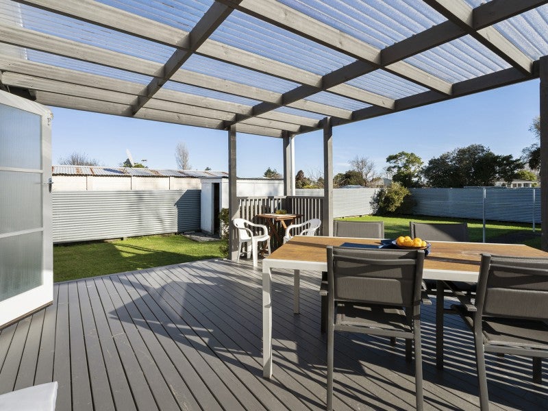 17 Wilson Crescent, Highbury, Palmerston North - Carousel 2