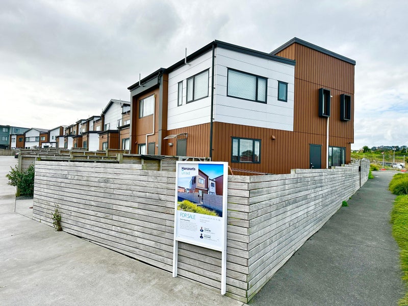 40 Mahalo Avenue , Wiri, Auckland - Carousel 1