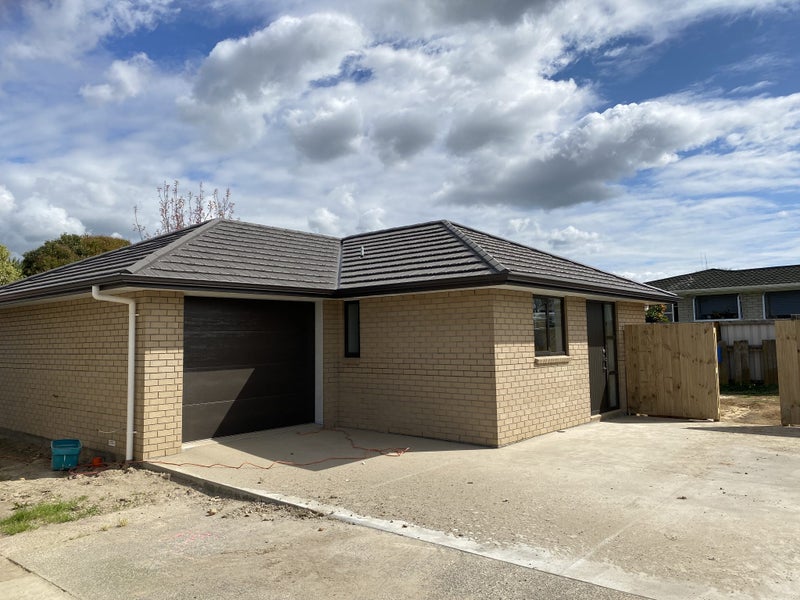 297 Clarkin Road, Fairfield, Hamilton - Carousel 1