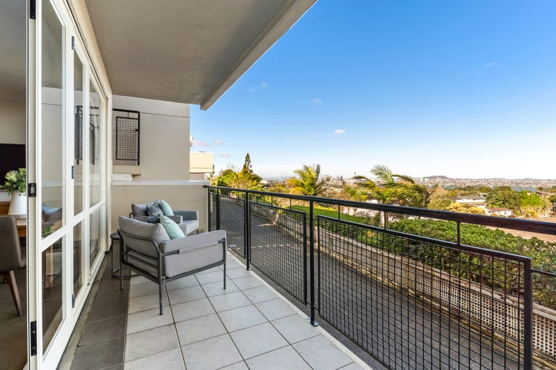 15/166 Mokoia Road, Chatswood, Auckland - Carousel 2