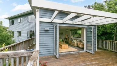 7 Maritime Way, Whitby, Porirua - Carousel 1