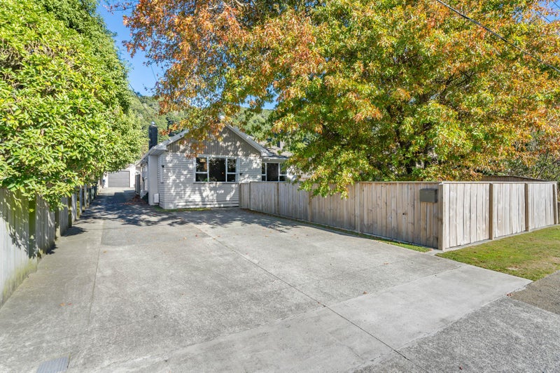 205 Wainuiomata Road, Wainuiomata, Lower Hutt - Carousel 1