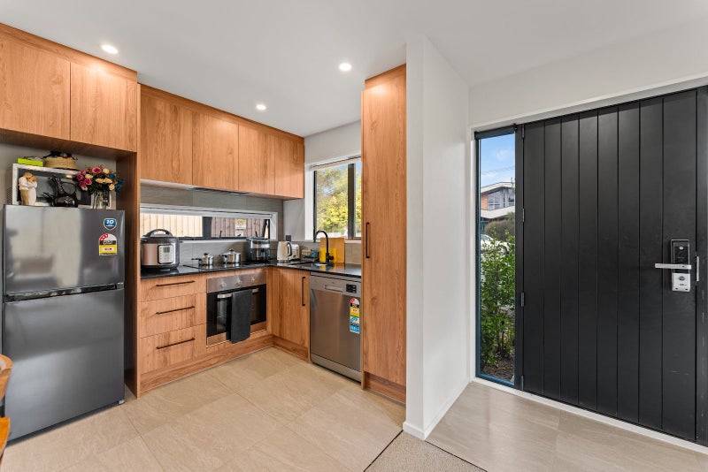 1/365 Gloucester Street, Linwood, Christchurch - Carousel 2