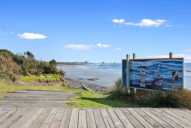 13 Gleneagles Way, Waiwhakaiho, New Plymouth - Carousel 28