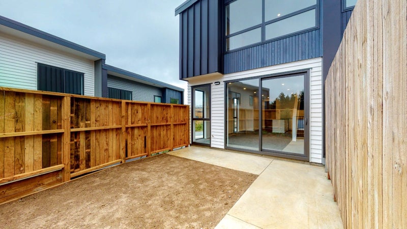 7/62 Spenmoor Street, Newlands, Wellington - Carousel 1