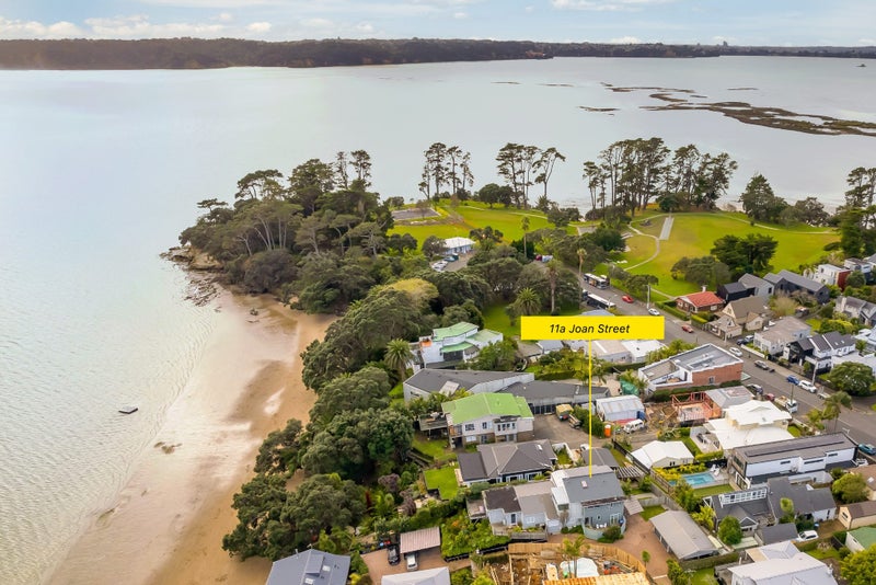 11A Joan Street, Point Chevalier, Auckland - Carousel 1