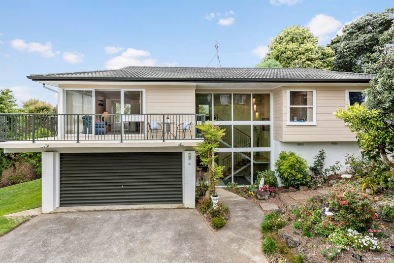 2A The Glebe, Cockle Bay, Auckland - Carousel 1