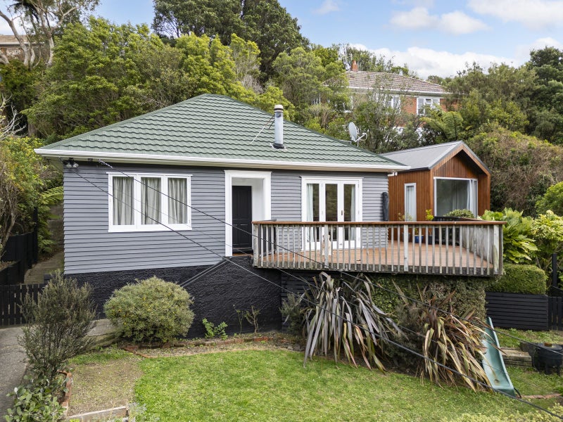 49 Albemarle Road, Northland, Wellington - Carousel 2