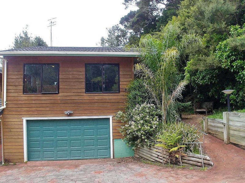 18 Homewood Place, Chatswood, Auckland - Carousel 1