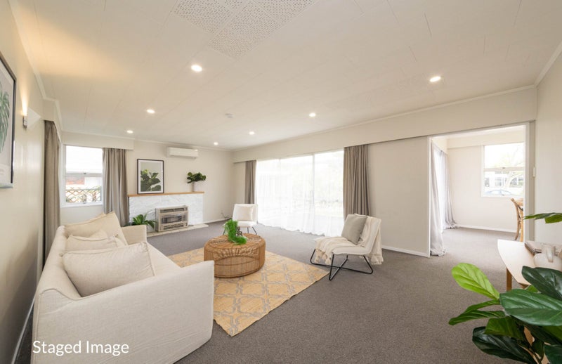 12 Westhaven Grove, Takaro, Palmerston North - Carousel 2