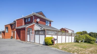 22B Rangitane Street, Maupuia, Wellington - Carousel 1